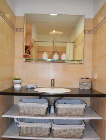 Spacious accommodation, swimming pool, terraces, located on our property - Image 3