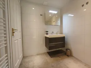 Beautiful holiday home with wellness and views - Image 3