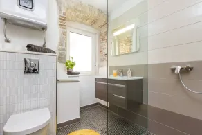 Appartement du centre-ville moderne dioclétien - Image 2