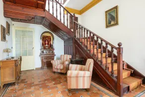 Manor house in the middle of Hacienda de Olivar - Image 3
