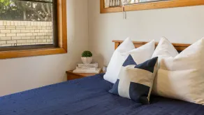 Peninsula Court Unit 1 - Waterfront Holiday Apartment with Pool & River Views - Holiday Yamba - Image 4