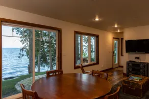 Gemütliches neu erbautes Haus, 35 Meter von der Bucht entfernt, mit atemberaubenden Sonnenuntergängen - Image 3