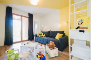 Beautiful apartment with a 60m2 wet-edge pool and a huge outdoor area near Poreč - Image 2
