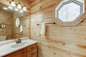 Remodeled Spacious Cabin Near Helen, Georgia - Image 3