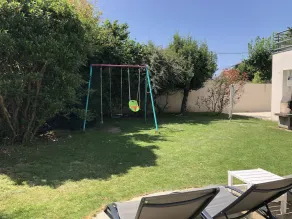 Casa com jardim, praia de 40m, para 8 a 10 pessoas, totalmente equipada. - Image 2