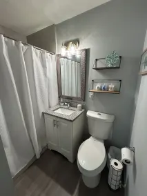 Barefoot Dreams 2 Bed 2 Bath Private Pool Home - Fenced In Yard -10 min to beach - Image 4