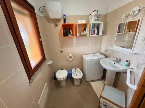 Schönes Haus in Ferienanlage 1 Kilometer. Von Porto Pino - Image 2