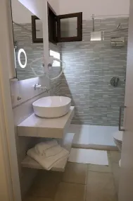 Apartments with exclusive private pool - Image 2