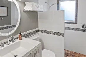 Entire residence, single level home with abundant natural light for you to enjoy - Image 4
