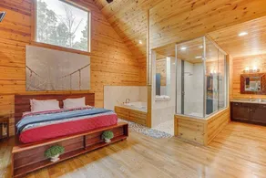 Romantic Cabin w Sauna/Jacuzzi/ Pool Table/Hot Tub - Image 2