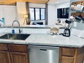 Outdoor adventure base, 5★ Family Friendly, 75\" Smart TV! - Image 3