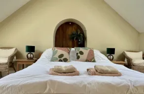 Beautiful rural location, Pembs Coast National Park near beaches, walk to Carew - Image 4