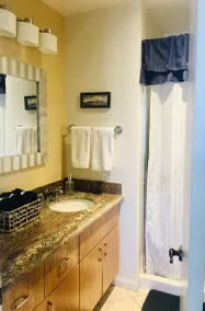 Luxury Ocean View Condo 2 Bedroom/2 bathroom, in the heart of PB - Image 2
