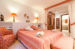 CAS CONCO - Traditional Majorcan house with private pool and luxuriant garden. Free WiFi - Image 5