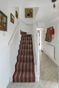Beautiful hill side house with stunning valley view in the centre of Cotswolds - Image 2