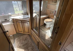 Airstream RV - Close to Nashville, yet tucked away from the bustle - Image 3