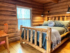 Hidden Log Cabin Hot Tub Ping Pong Family - Image 4