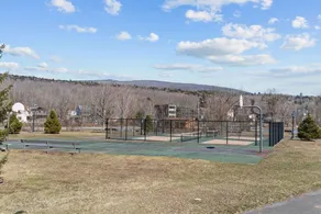 Ski In Ski Out Hunter Mtn Seasonal Pool Access w Panoramic Views Hike Swim Fish Unwind - Image 4
