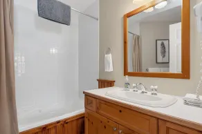 Collingwood, Blue Mountain, Historic Snowbridge, Main Floor - Image 2