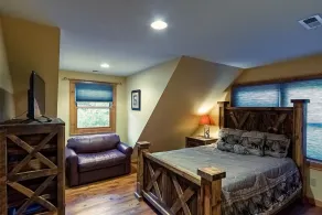 Log cabin with large decks on the Bank of the Tuckasegee River. - Image 4