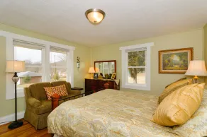 Your Carolina Cottage - Charming and close to everything - Image 5