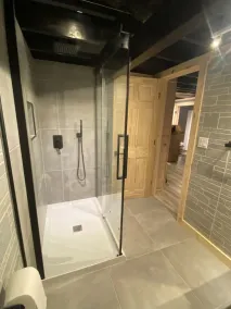 Charming, cozy urban cottage by Como & MN State Fair with Renovated rustic den - Image 4