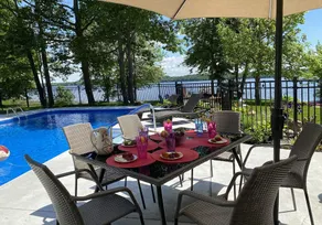Luxury 7000 sq ft Lakefront Home with Hot Tub, Sauna, and Pool - Image 3