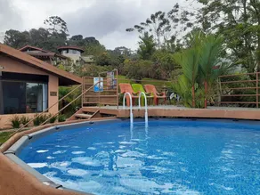 Villa spectaculaire dans la jungle pour 6 personnes, randonnée en montagne gratuite, vues extraordinaires, bain à remous! - Image 4
