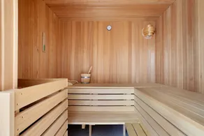 Holiday Home 'Frida Am Deich' with Private Terrace, Garden, Wi-Fi, Sauna & Fireplace - Image 2