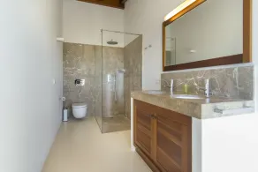 Modernes Landhaus für Ferien im Paradies mit eigenem Tennisplatz - Image 3