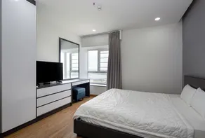 Riverside Monarchy Apartment in Da Nang - Image 4