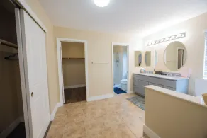 Centrally located, 4 BR family friendly in Folsom - Image 5