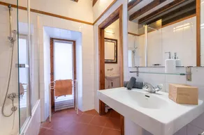 Holiday Home \"Sa Teulera de Sencelles\" with Pool & Wi-Fi - Image 5