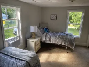   Farmhouse  Retreat Sleeps 6, Yard for Tents, Near River + C&O Canal - Image 5