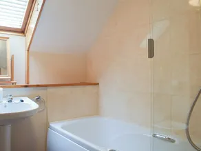 4 Schlafzimmer Unterkunft in Ross on Wye - Image 3