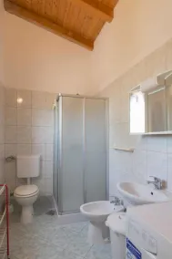 Holiday home with outpool - Image 2