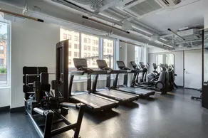 Quaint Union Square 1BR, Doorman + Gym, near NYU by Blueground - Image 3