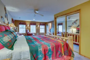 Million Dollar Sandy River View On Beautiful Mt. Huva! - Image 2