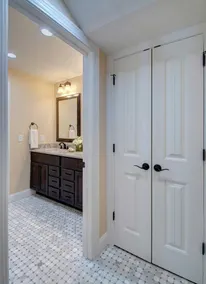 Level Lakefront on Owasco Lake! Sleeps 14! - Image 4
