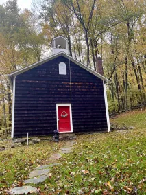 Cozy 1845 Chapel Escape near Appalachian Trail and Fahnestock Park - Image 5