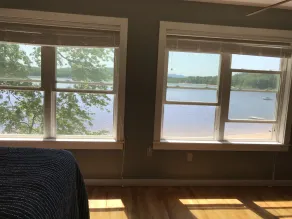 Vacker utsikt @ 4-säsong Lake House, 4 sovrum, 2 BA, 100 \"av privat sandstrand - Image 4
