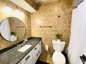 Amazing Home with Private Heated Pool and Game Room Great Location! - Image 4