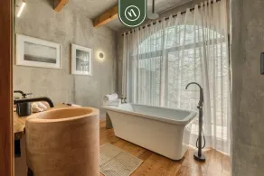 Luxury 3 BR House in Downtown - AC - Peaceful - Image 3
