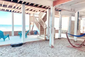 Beautiful Oceanfront Family Friendly Home! Linens included 5 bedrooms and 5 bath - Image 3