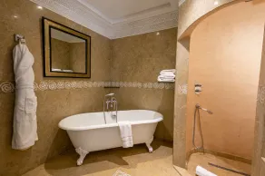 Maria Towers, Palais Table d'hôtes & SPA - Image 3