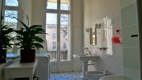 \"Diva\" apartment with unique \"ambiance\" in a prime location - Image 2