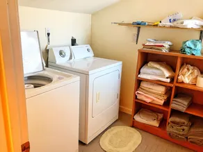 Glass House Getaway- 3 Minutes to Gunstock & Pet Friendly! - Image 3