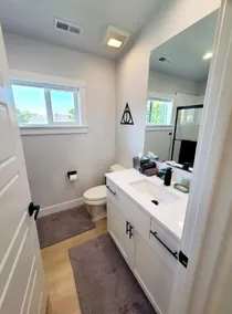 Local Host: 3BR 2.5BA by BSU DT GreenBelt & Skiing - Image 5