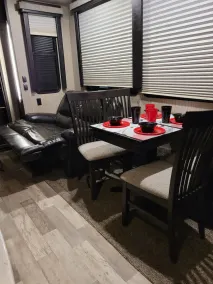Fifth wheel/Toy hauler - Image 5