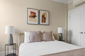 Charming Somerville 1BR nr Sullivans Square T, by Blueground - Image 5